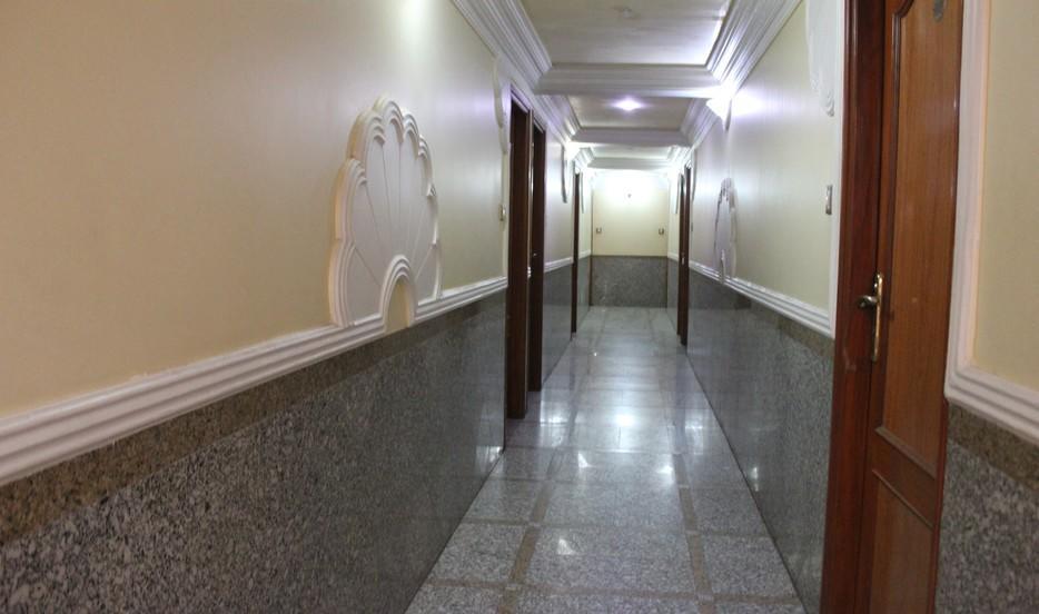 Hotel Unnati Ahmadabad Zewnętrze zdjęcie